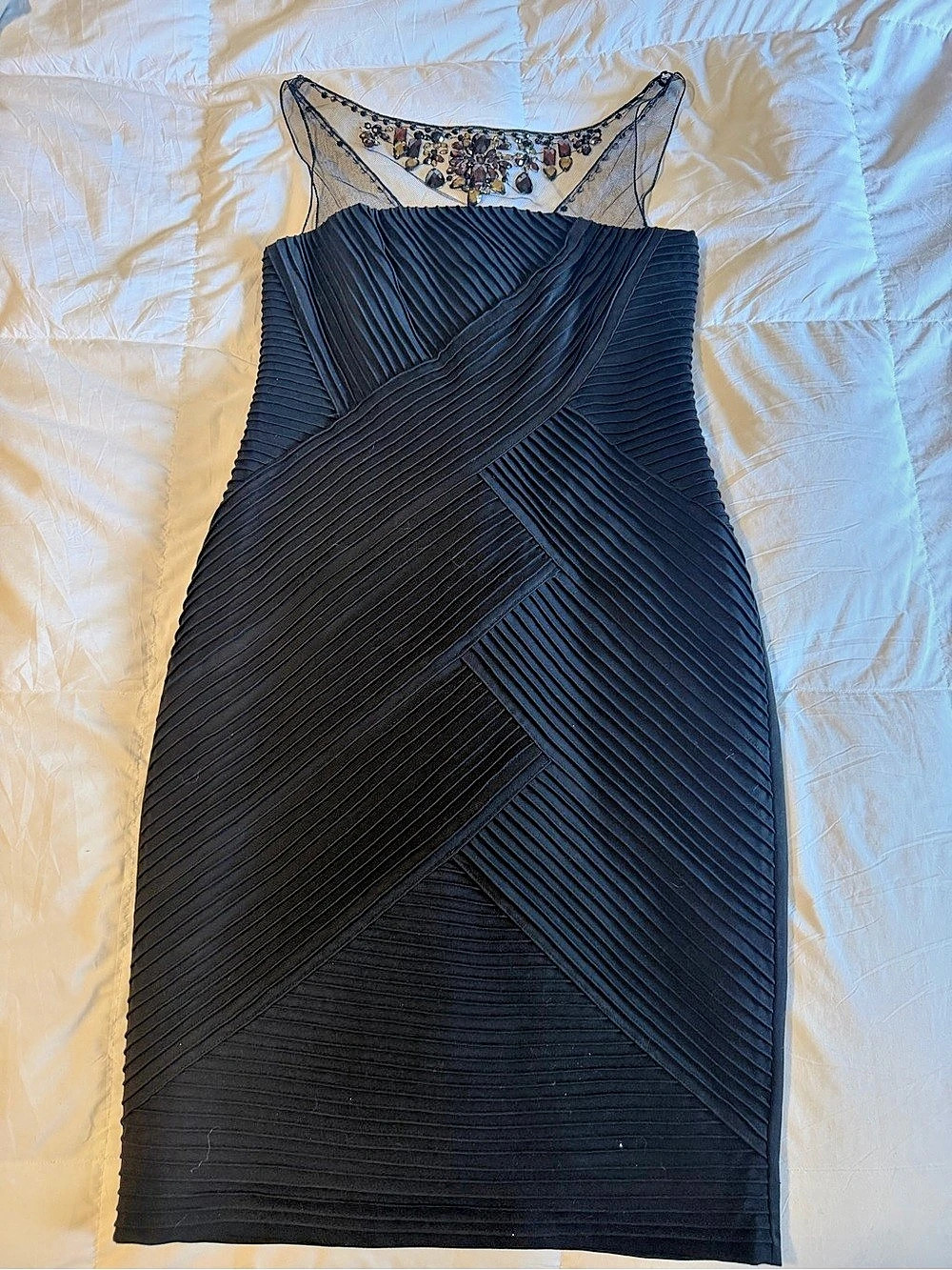 Adriana Papell Bodycon Pleated Beaded Midi Dress in Black Size Medium